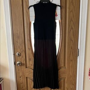 Elegant Black Sleeveless Midi Dress